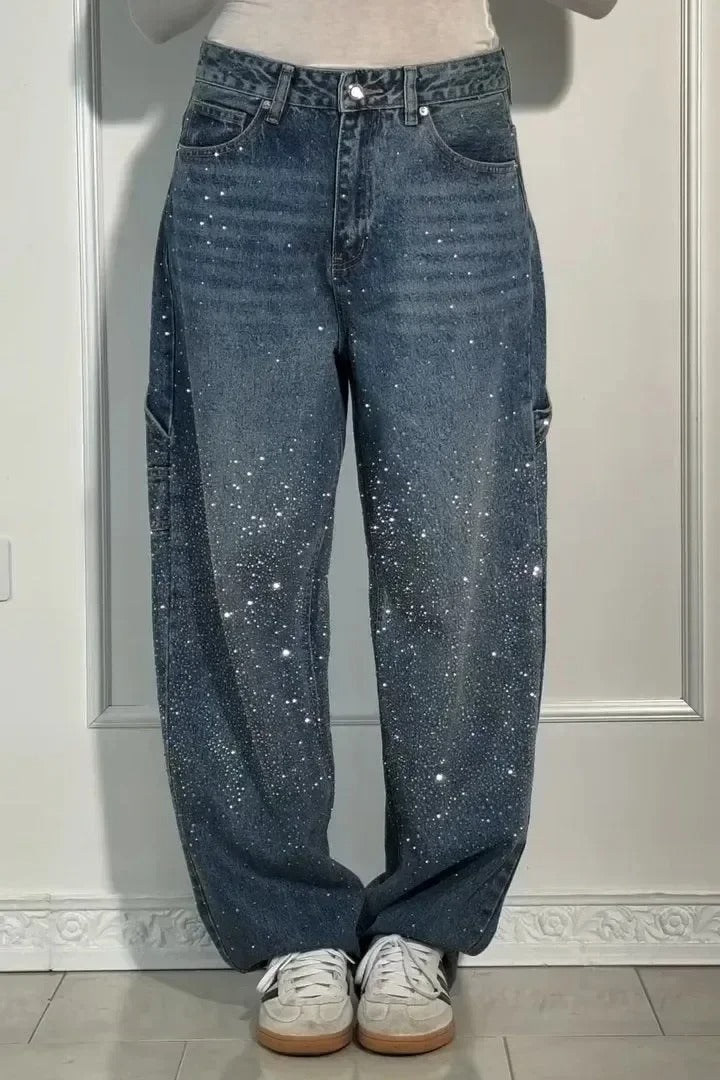 Full length view of women&