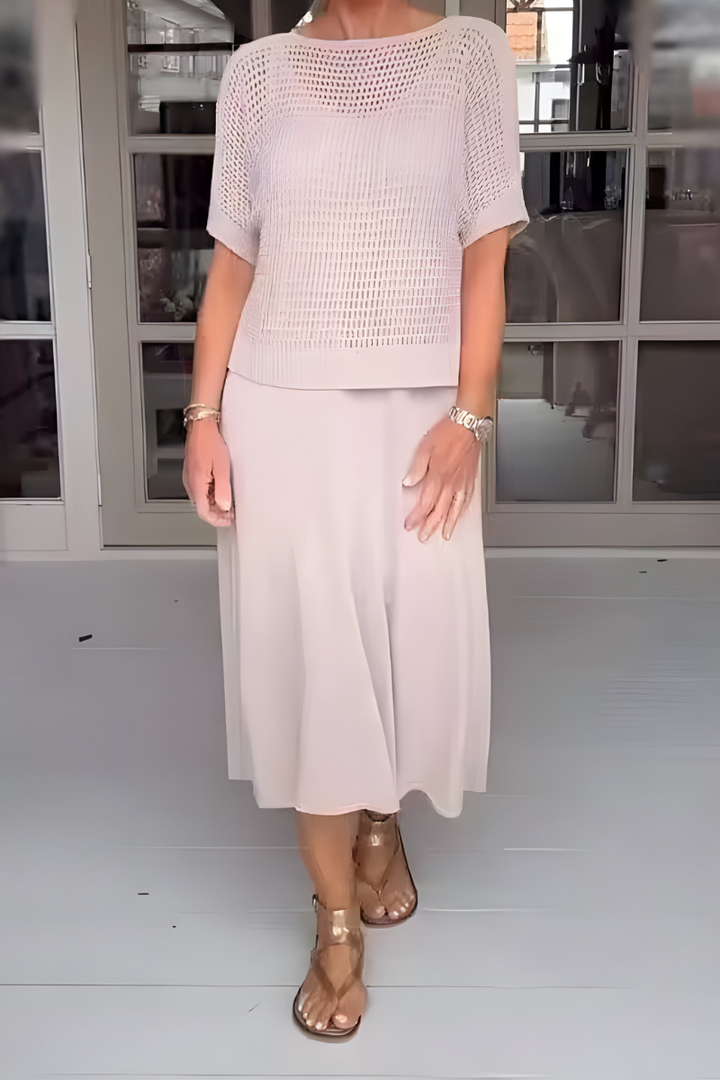 Front view of the women&