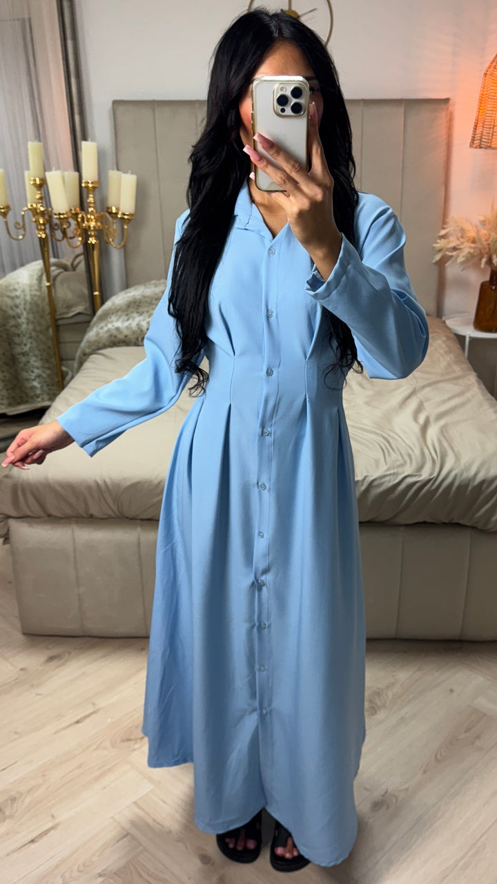 Front view of a model in a light blue women&