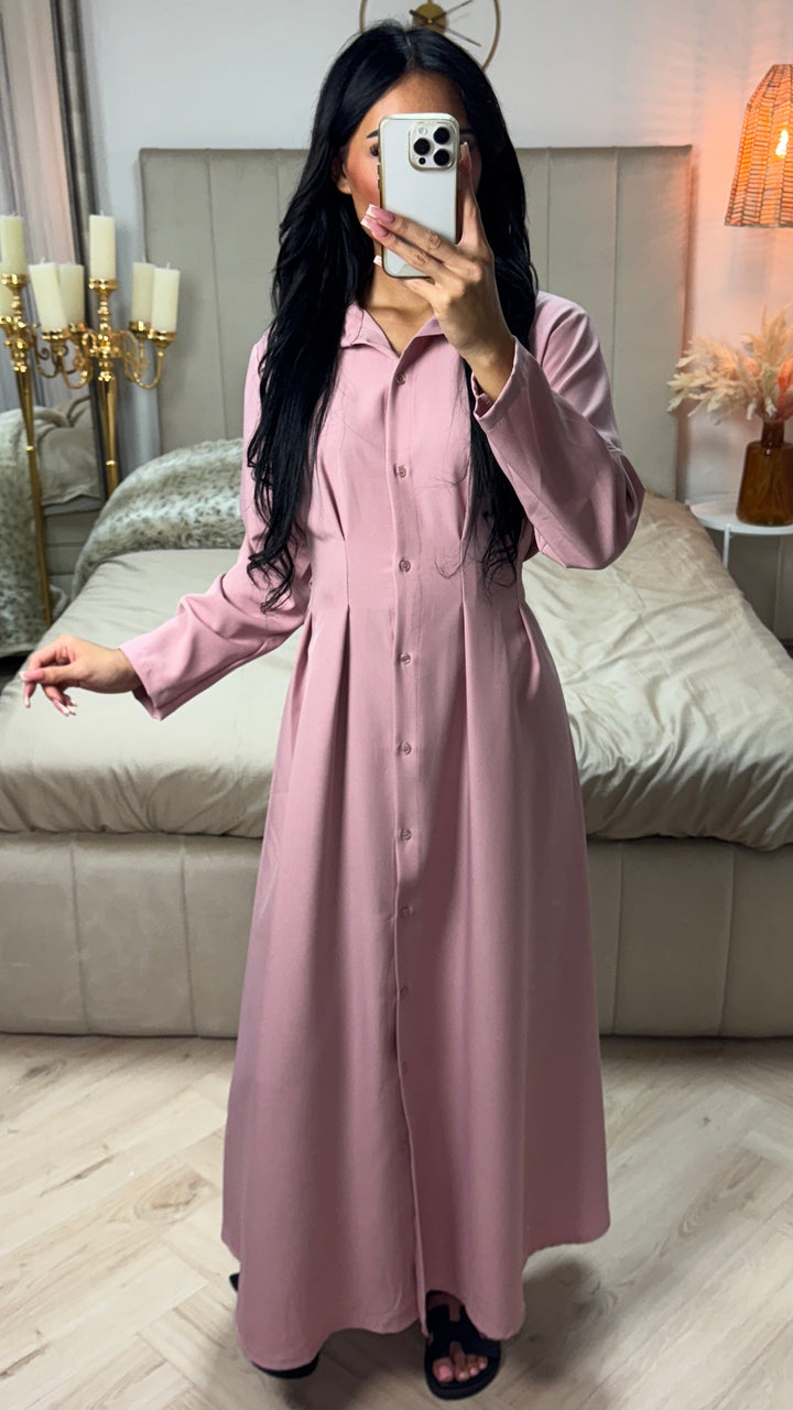 Front view of a model in a pink women&