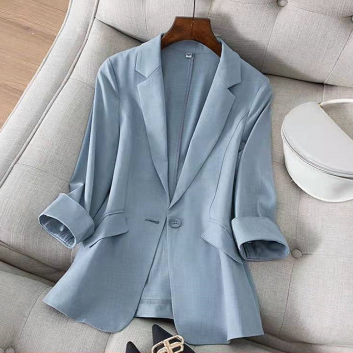 Front view of a light blue women&