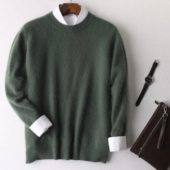 Front view of a dark green women&