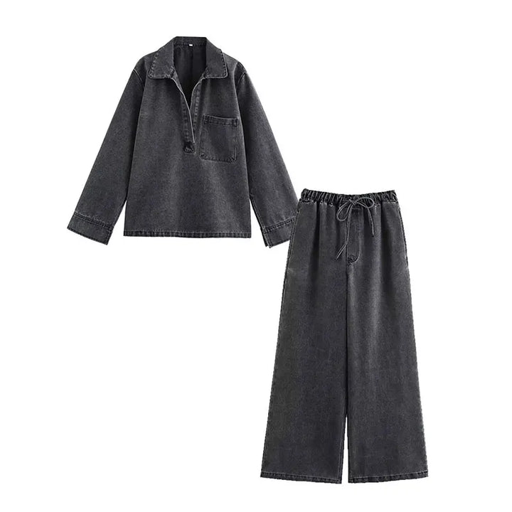 Flat lay front view of the charcoal Women&