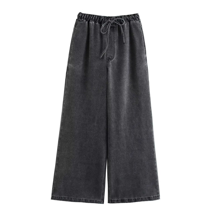 Flat lay front view of the charcoal Women&