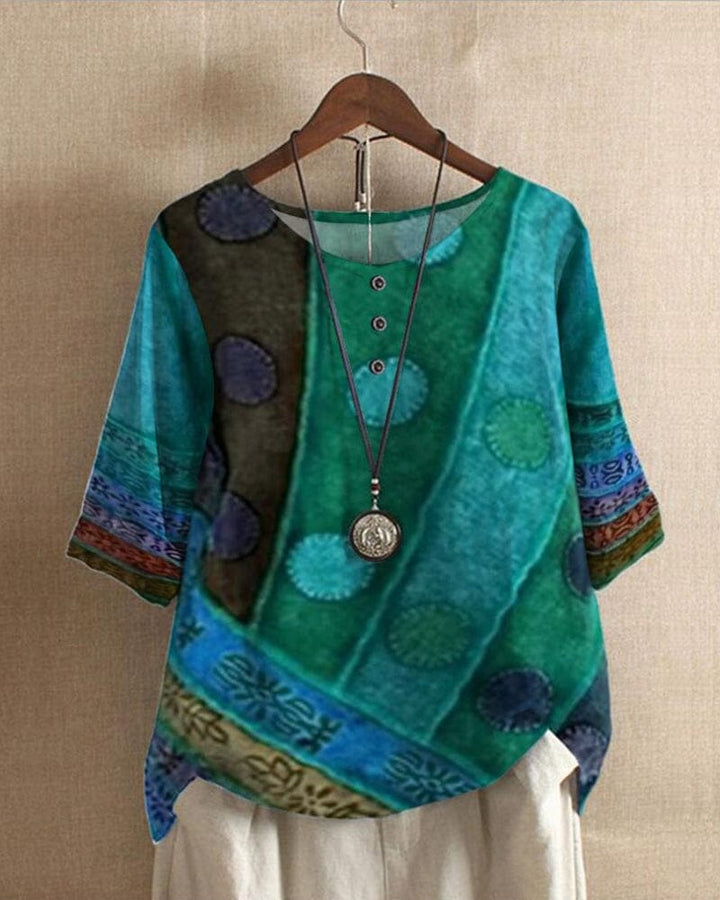 Front view of a Women&