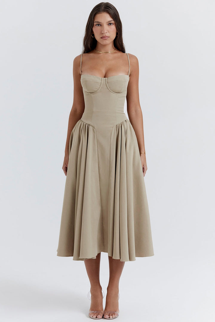 Front view of a model wearing a Women&