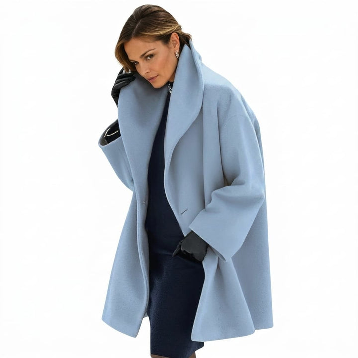 Front view, model in a light blue women&