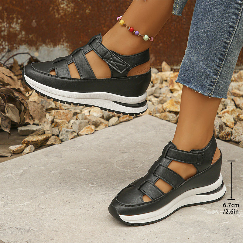 Mira | Women's orthopaedic sandals with closed toe and hook-and-loop strap