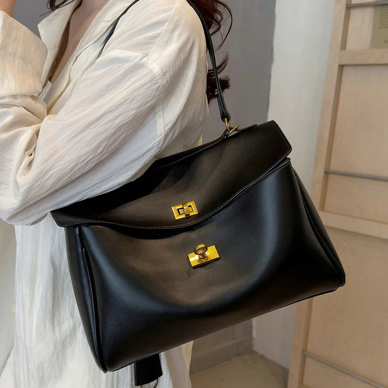 Ciara™ | Vegan Leather Bag