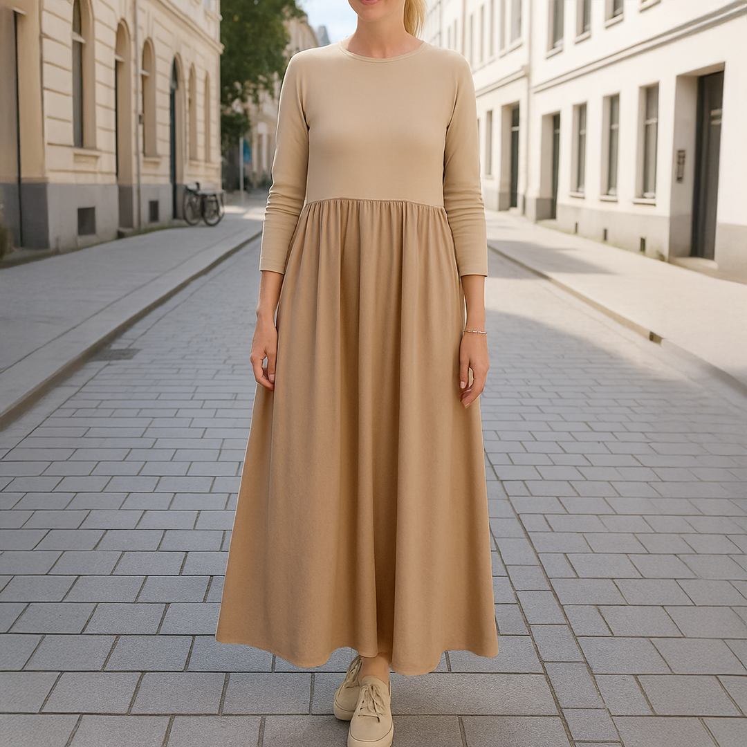 Georgette™ | Flowy Knitted Midi Dress with Long Sleeves