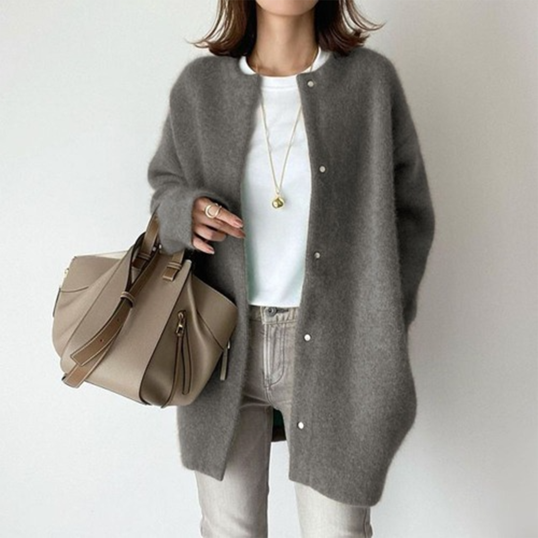 Teresa | Elegant Cardigan in Wool