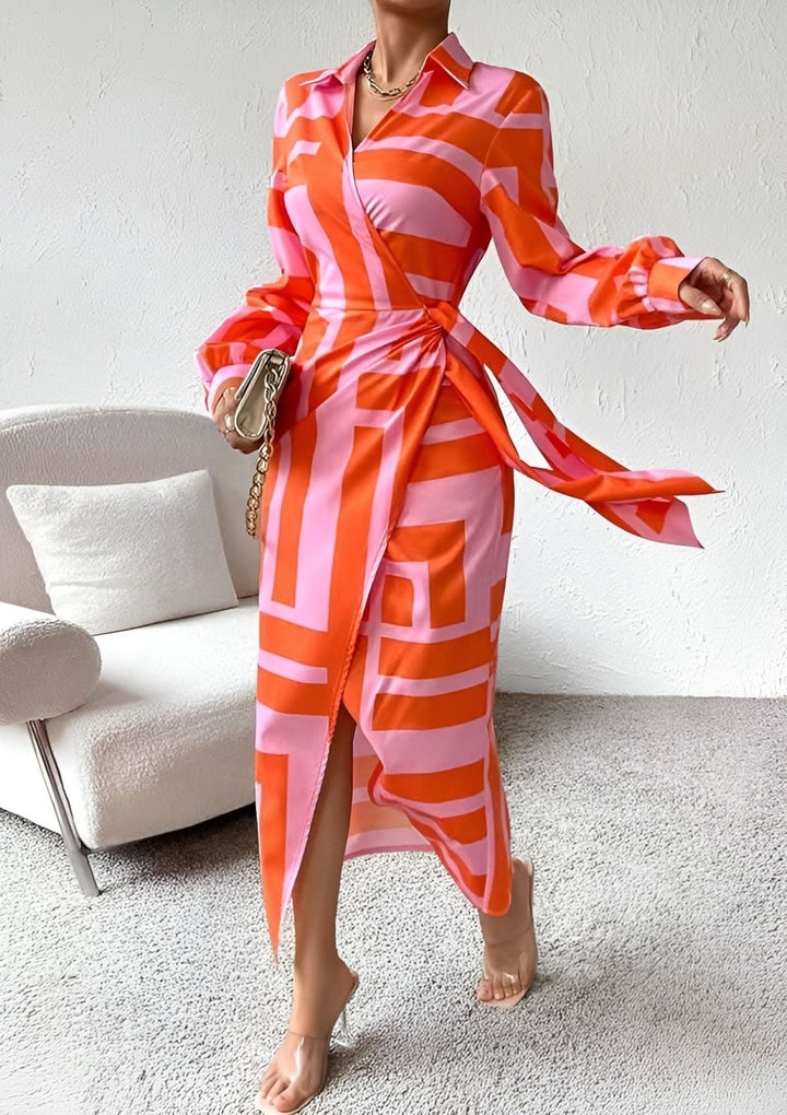 Front view of a model wearing a women&