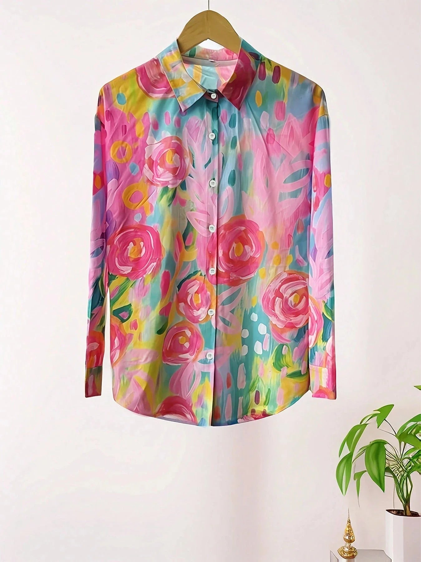 Frankie™ | Colorful Blouse with a Playful Print