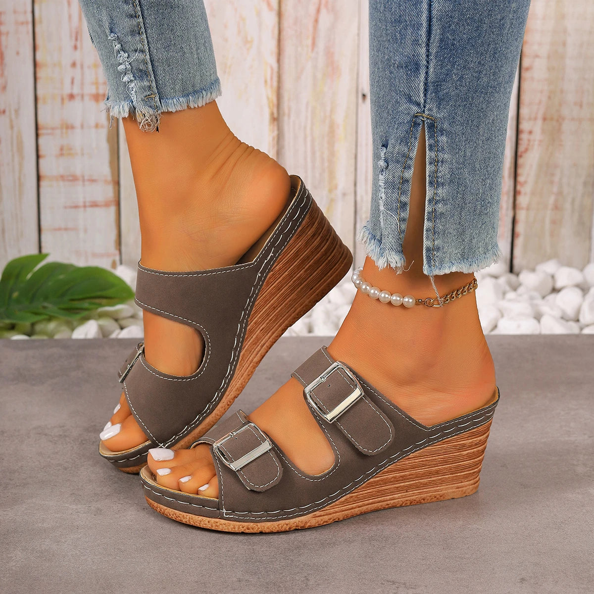 Rhea | Plus Size Platform Heel Beach Slides