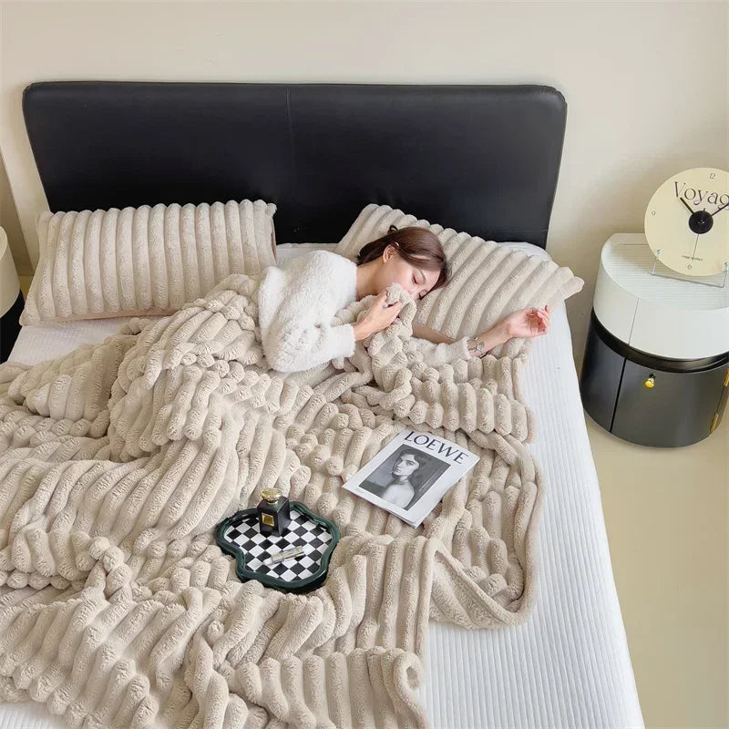 Confort | Ultra-soft faux rabbit velvet blanket