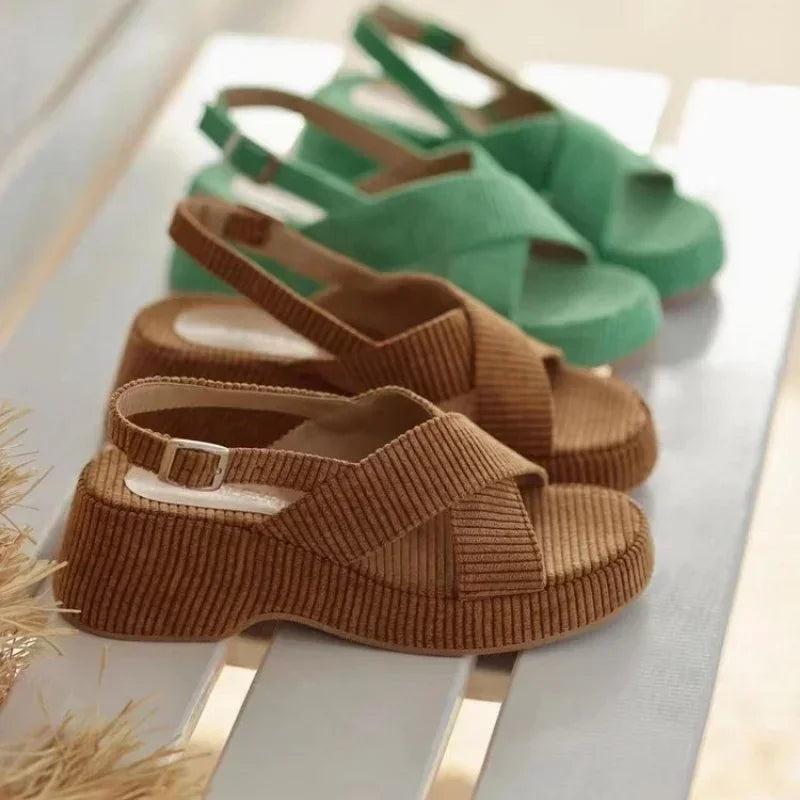 Uma | Modern Chunky Roman Sandals
