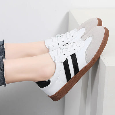 Katherine | Classic Black and White Casual Sneakers