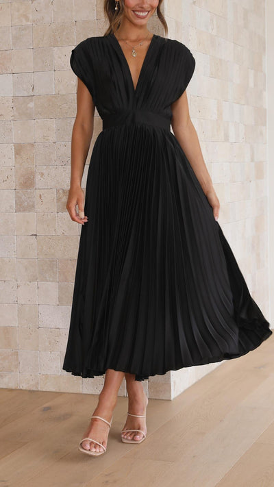 Lena | Elegant Pleated Dress