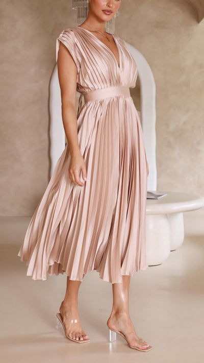Lena | Elegant Pleated Dress