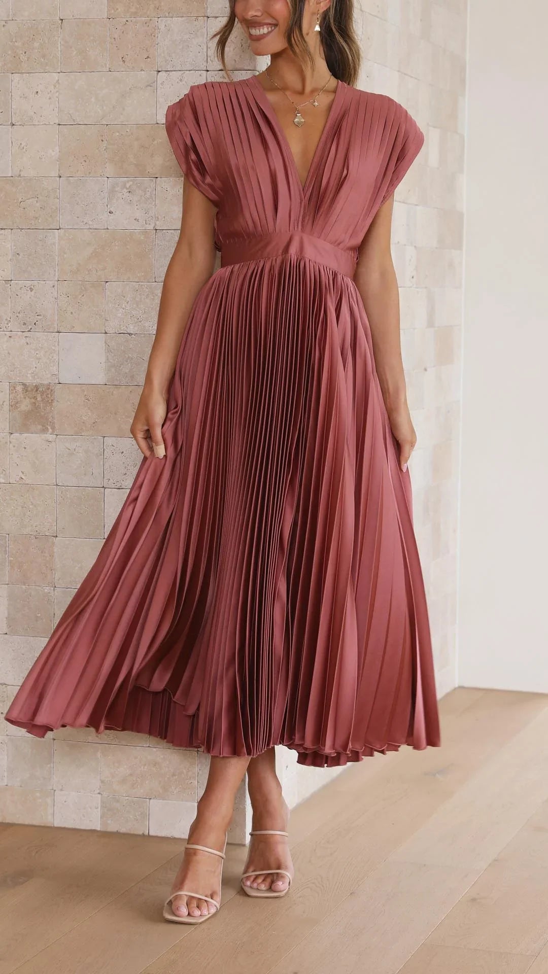 Lena | Elegant Pleated Dress