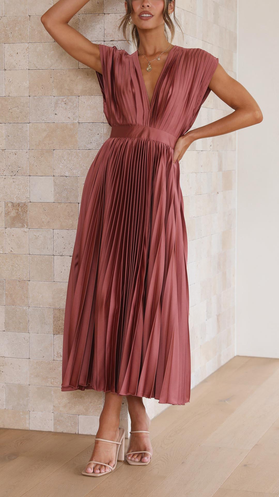 Lena | Elegant Pleated Dress