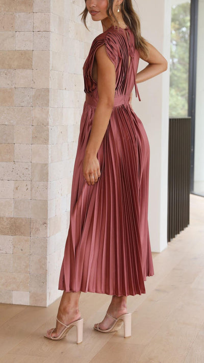 Lena | Elegant Pleated Dress