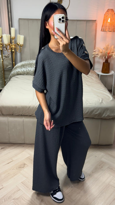 Textured™ | Oversized Viscose Set Golden Buttons