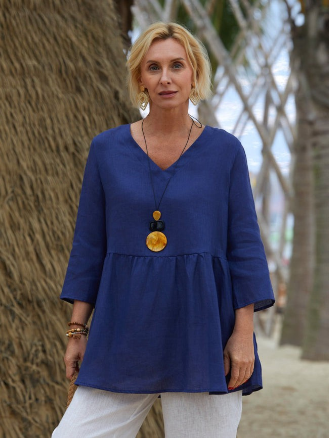 Women’s™ | 100% Linen V-neck Shirt