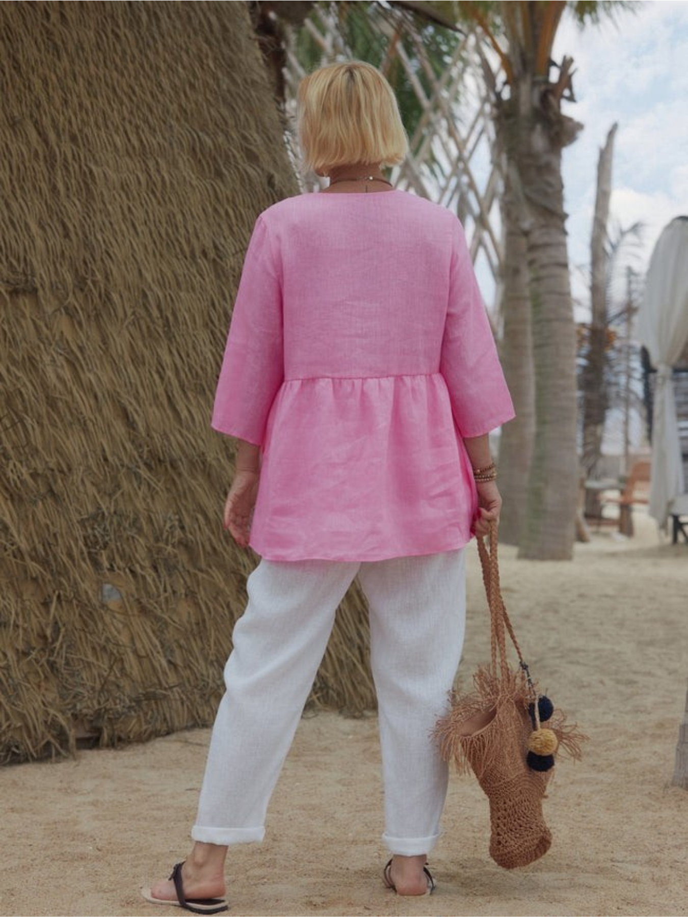 Women’s™ | 100% Linen V-neck Shirt