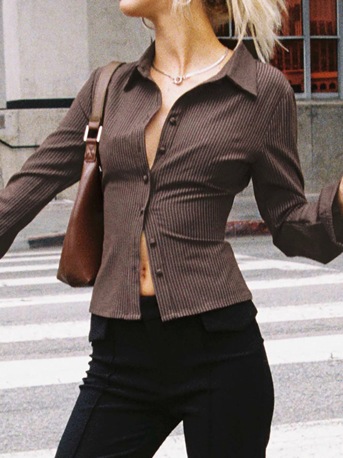 Isabelle™ – Retro-Inspired Button-Up Top