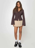 Women's Retro-Inspired Button-Up Top – Vintage Style
